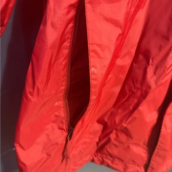 The North Face Rain Shell Jacket. Color:Dark Red Size:large - Picture 9 of 10